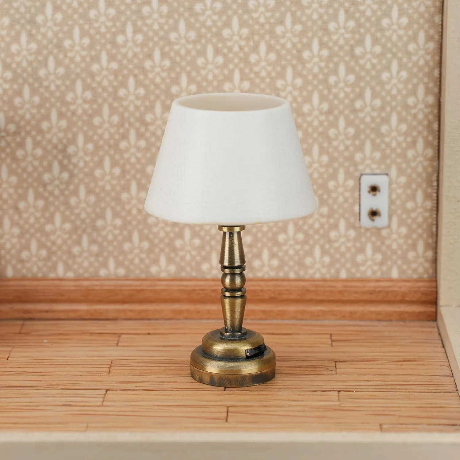 LED Table Lamp �C Classic Light for Mini Rooms, Dioramas, or Booknooks Waldosia 1:12 Scale Dollhouse opinion consider overwhelmingly Miniature 
